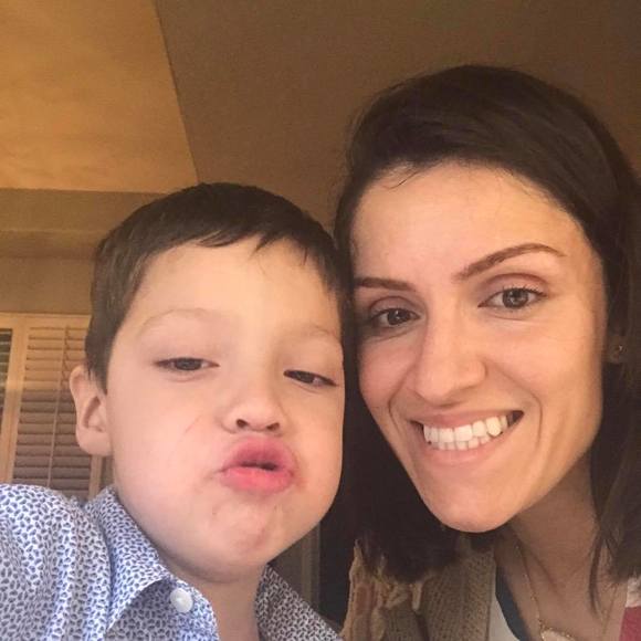 Meet your Posher, Lorena - Picture 1 of 1